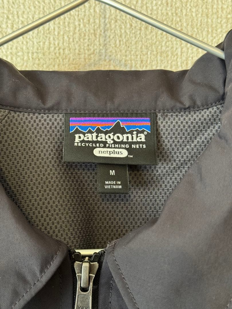 美品 Patagonia バギーズジャケット SP24 インクブラック M 黒