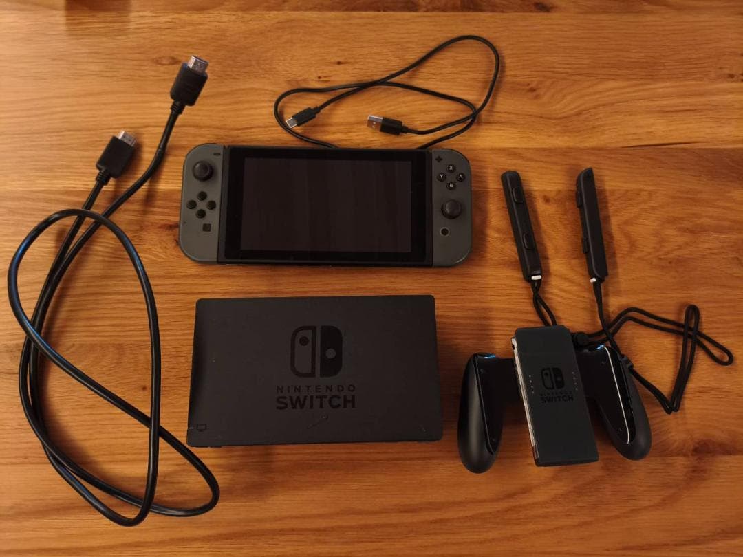 Nintendo Switch 本体 ブラック Joy-Conセット