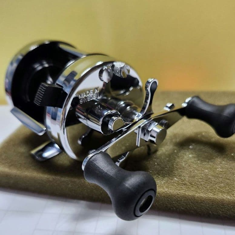 Abu Ambassadeur アンバサダー 2500C Chrome【新品】