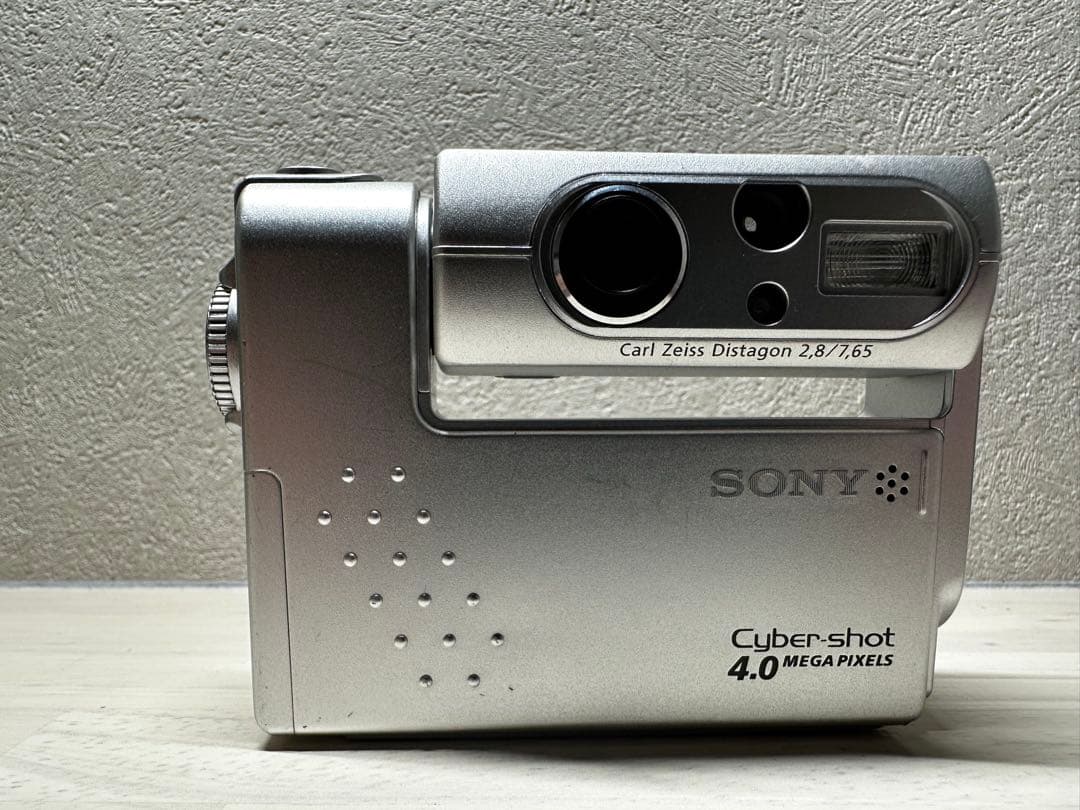 充電器付【希少】SONY Cyber-shot DSC-F77 コンデジ シルバ