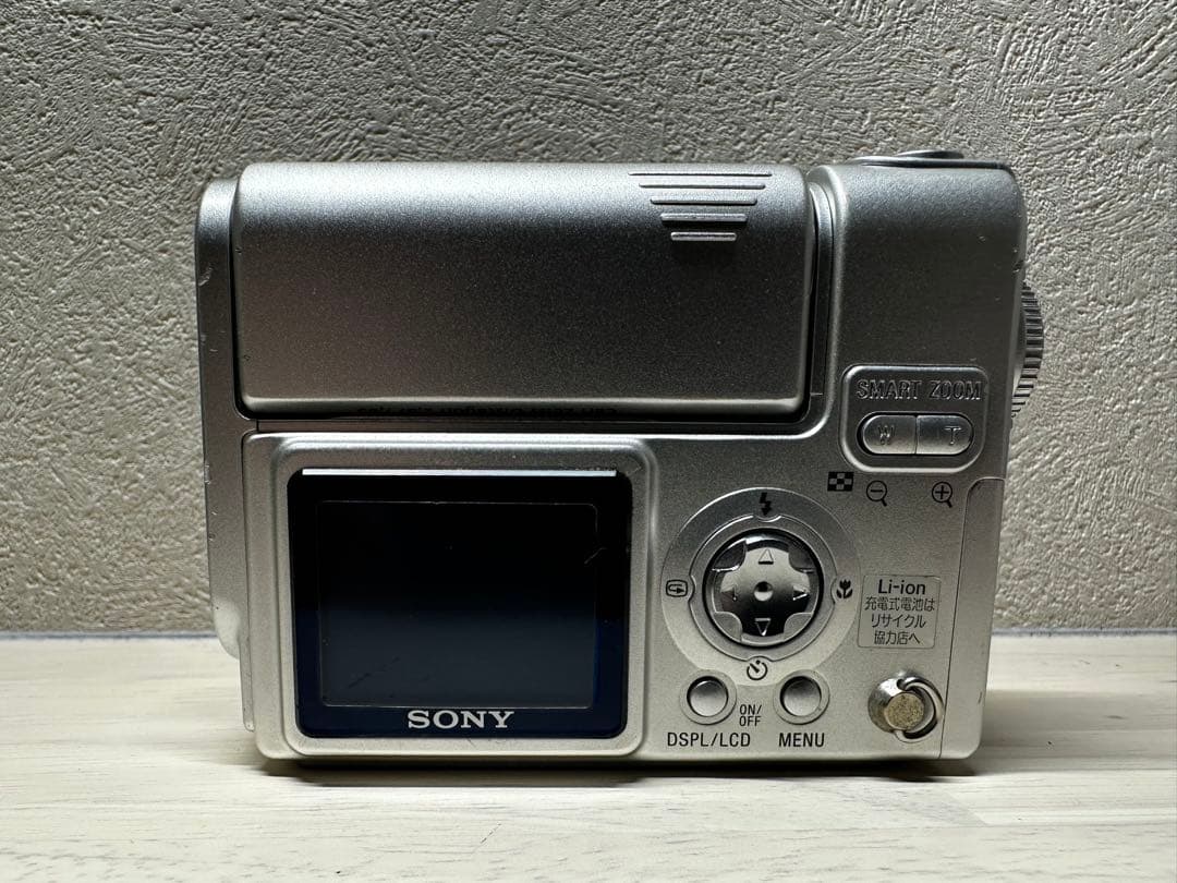 充電器付【希少】SONY Cyber-shot DSC-F77 コンデジ シルバ