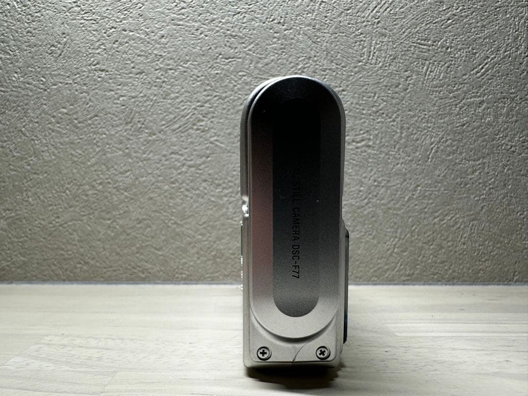 充電器付【希少】SONY Cyber-shot DSC-F77 コンデジ シルバ