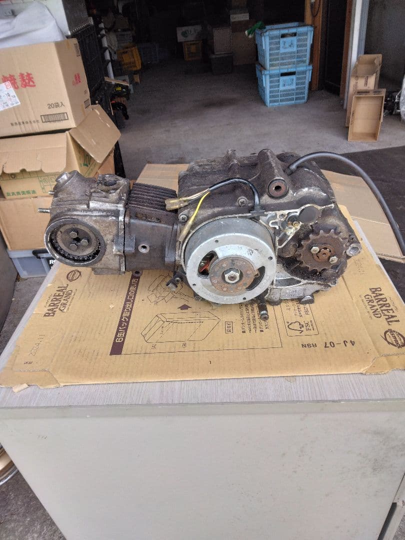 ホンダモンキー　ダックス　カブ　エンジン