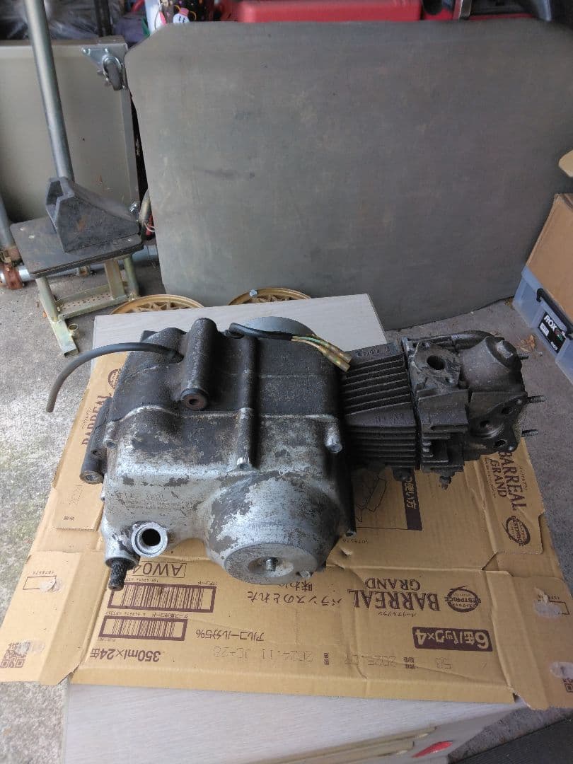 ホンダモンキー　ダックス　カブ　エンジン