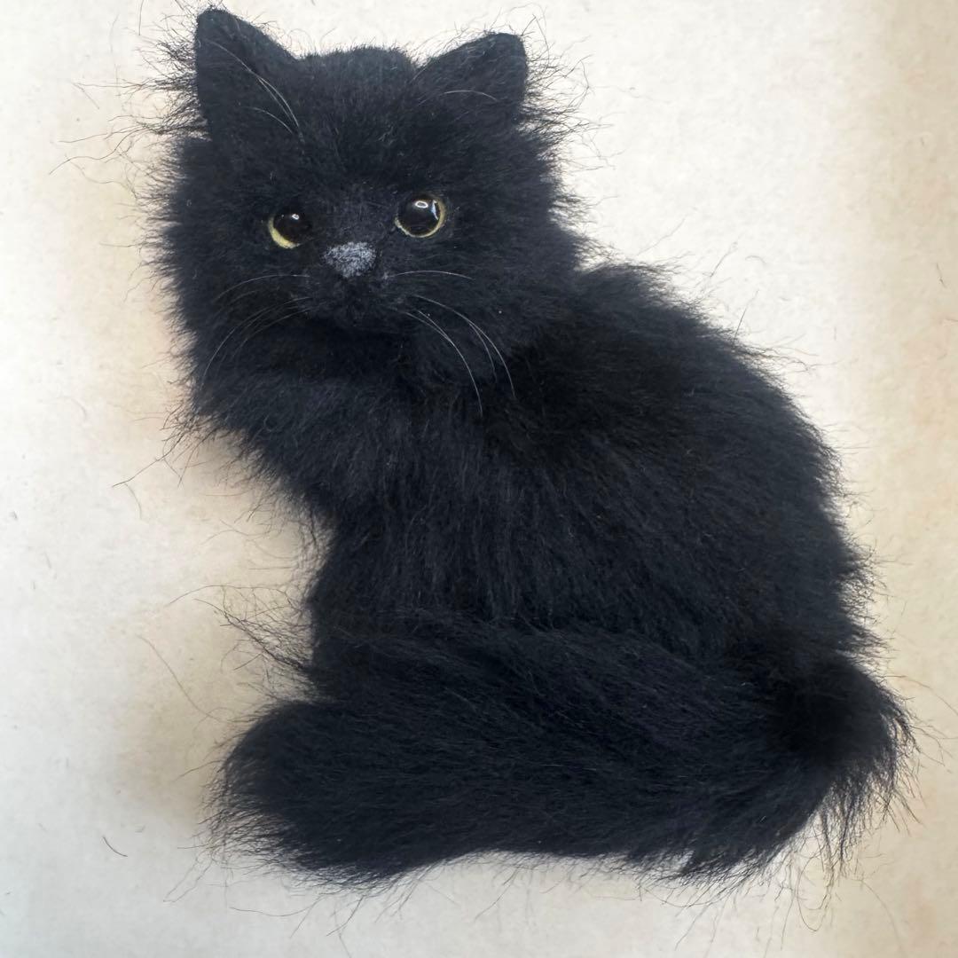羊毛フェルト猫 黒猫ブローチ