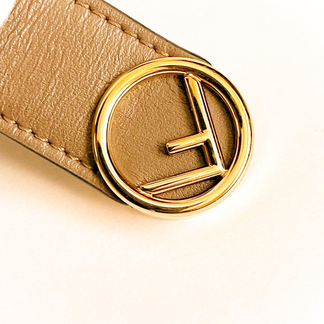 未使用級 FENDI FF is FENDI 二つ折り財布 付属品一式有り