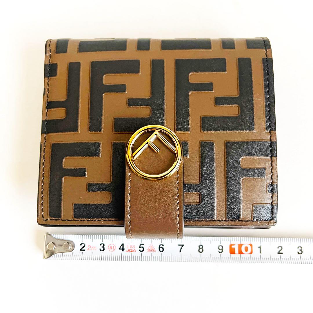 未使用級 FENDI FF is FENDI 二つ折り財布 付属品一式有り