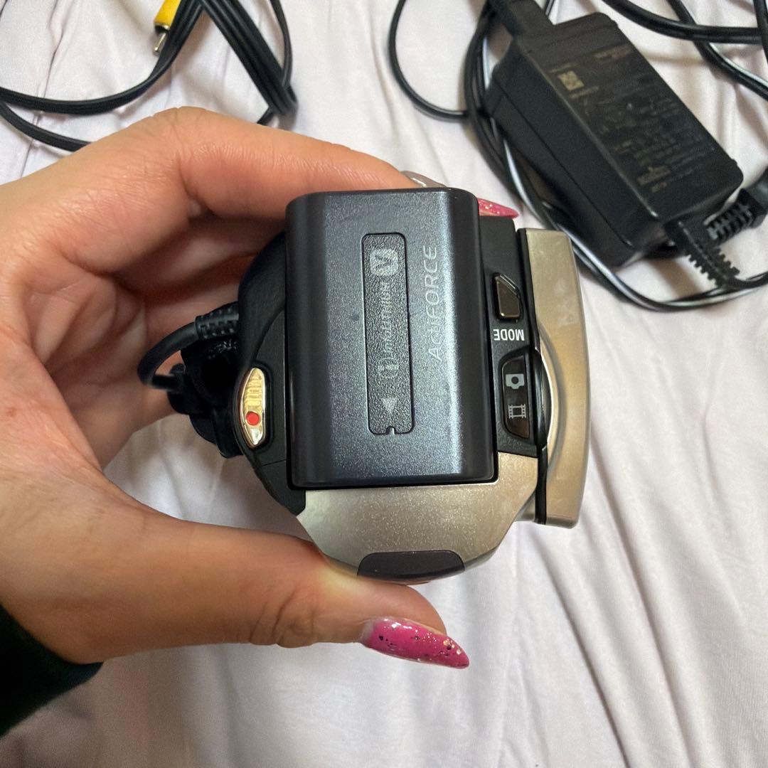 Sony HDR-CX560 ビデオカメラ 充電器コード
