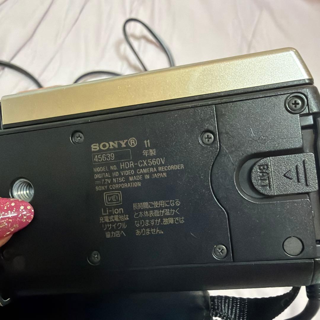 Sony HDR-CX560 ビデオカメラ 充電器コード