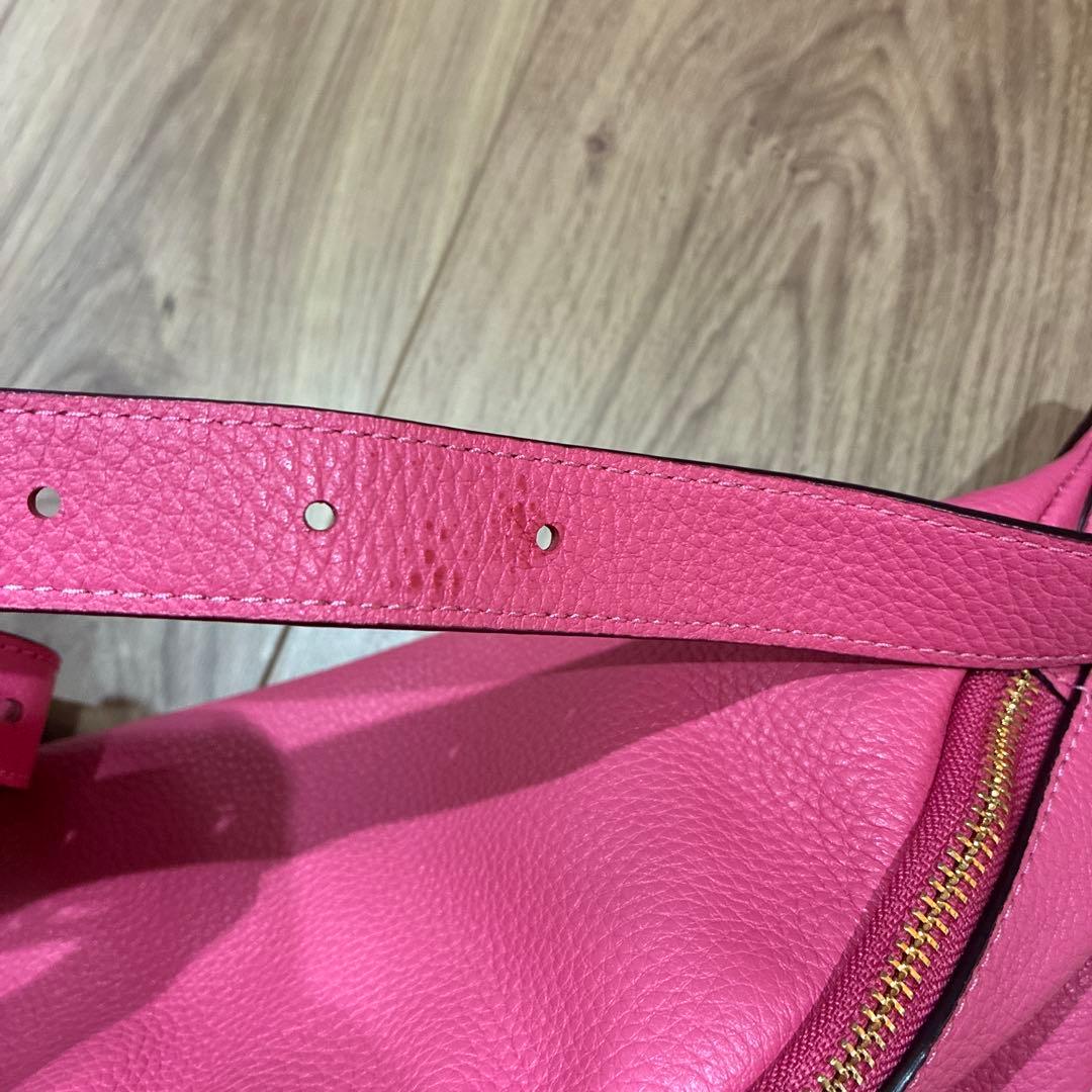 ほぼ未使用 COACH コーチ ボディーバッグ ウエストポーチ シボ革 ピンク