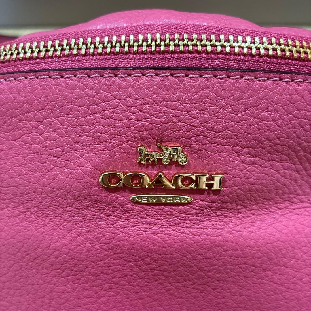 ほぼ未使用 COACH コーチ ボディーバッグ ウエストポーチ シボ革 ピンク