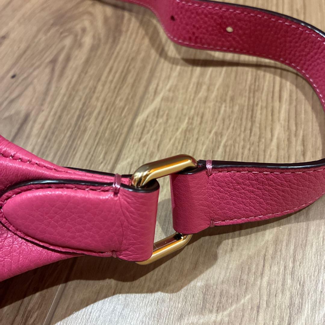 ほぼ未使用 COACH コーチ ボディーバッグ ウエストポーチ シボ革 ピンク