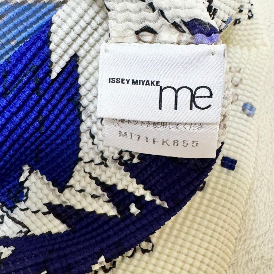 極美品✨ISSEY MIYAKE me プリーツ　総柄　トップス　半袖