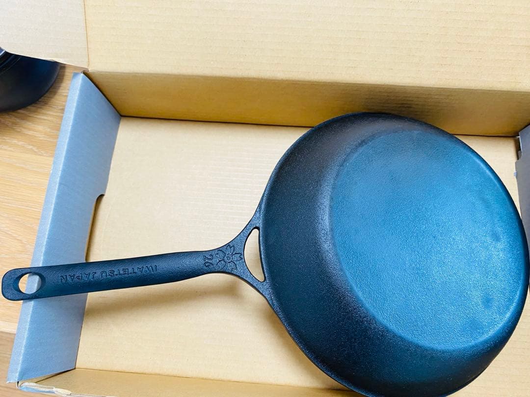 a*i様 岩鉄鉄器　ダクタイルパン　26cm