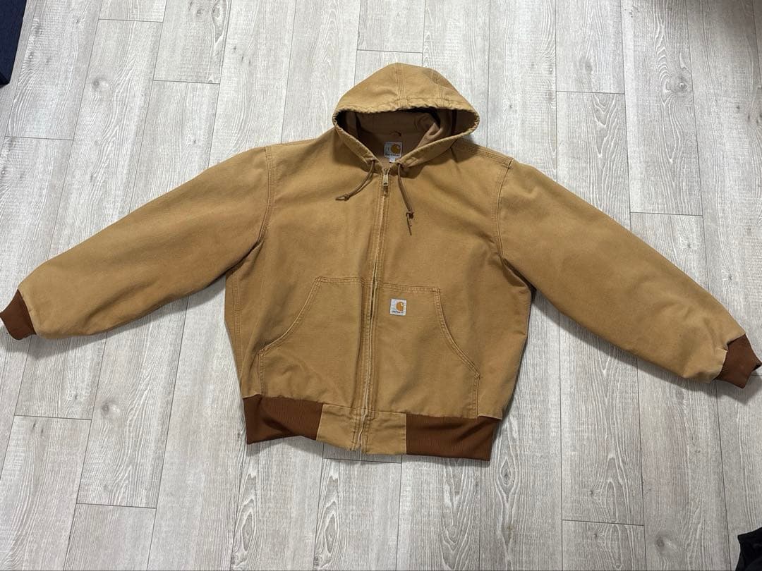 Carhartt フード付きジャケット