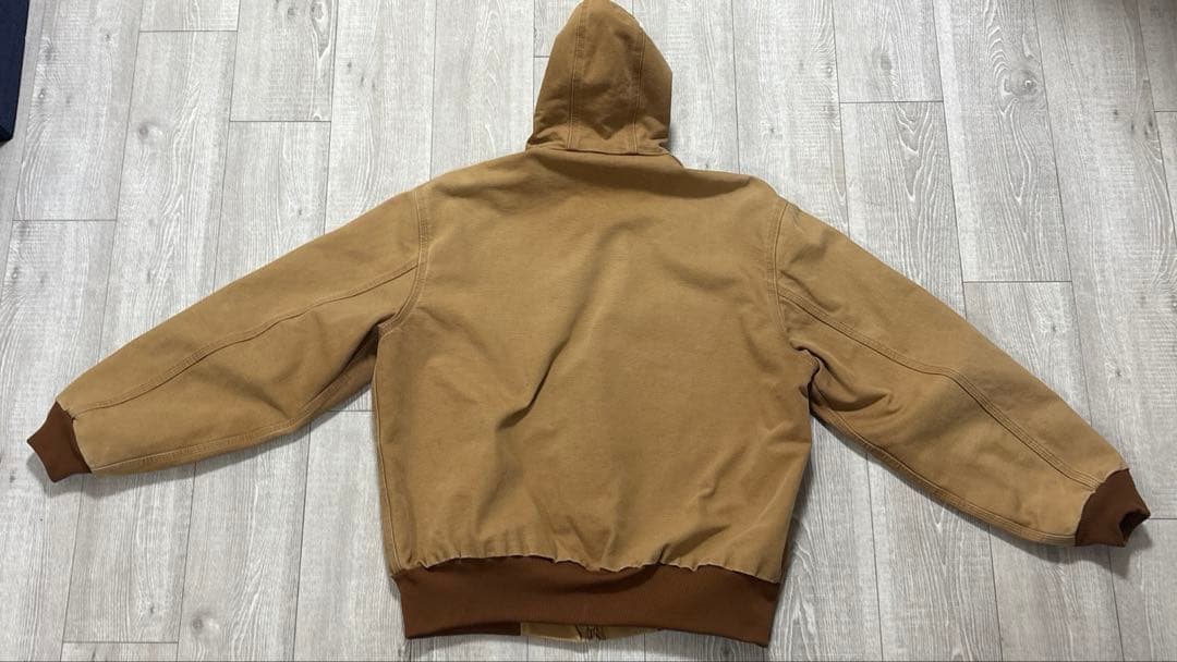 Carhartt フード付きジャケット