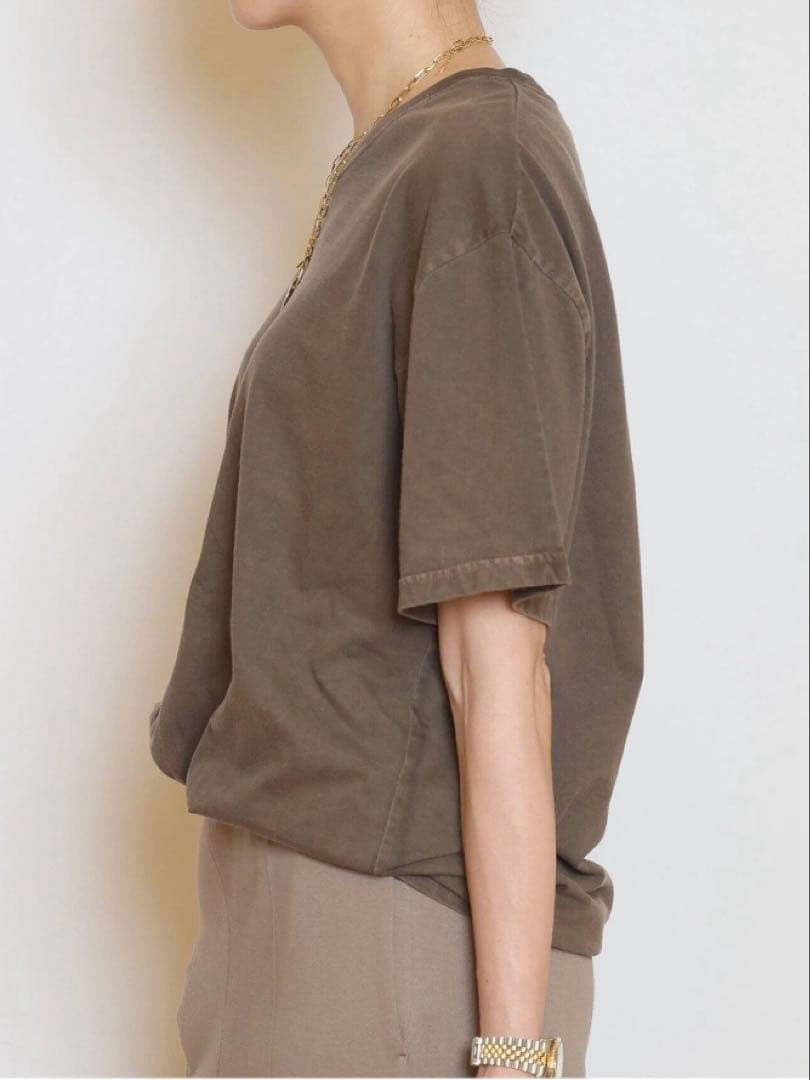 《タグ付き》ミューズドゥドゥーズィエムクラス　Refinement Tシャツ