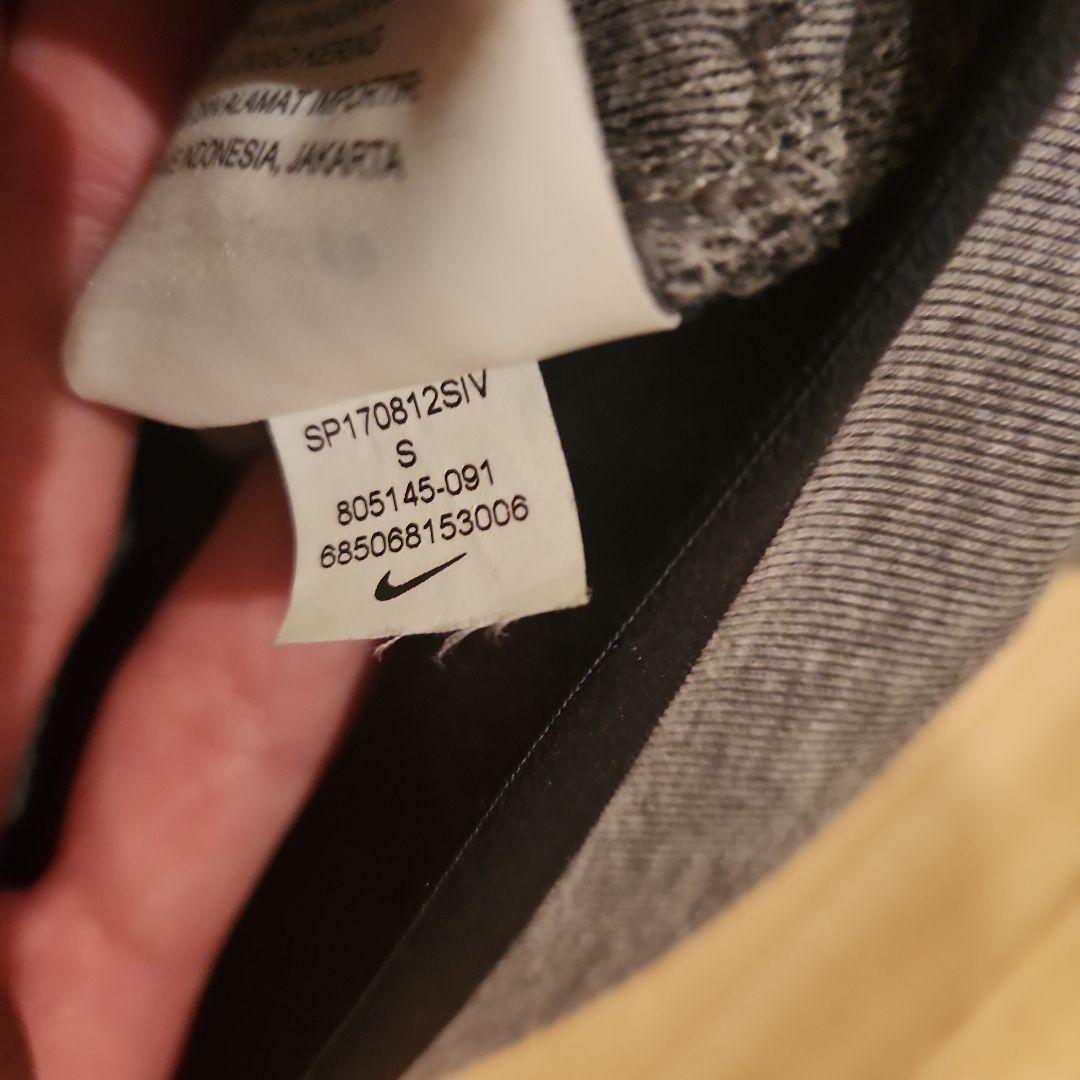 廃盤NIKEテックフリースレア 正規品 元ガソスタ店員