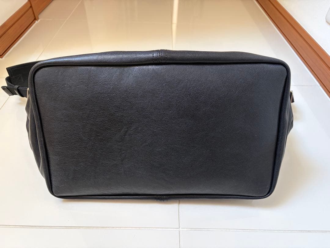 バッグ PRY Leather Front Zip Travel Bag