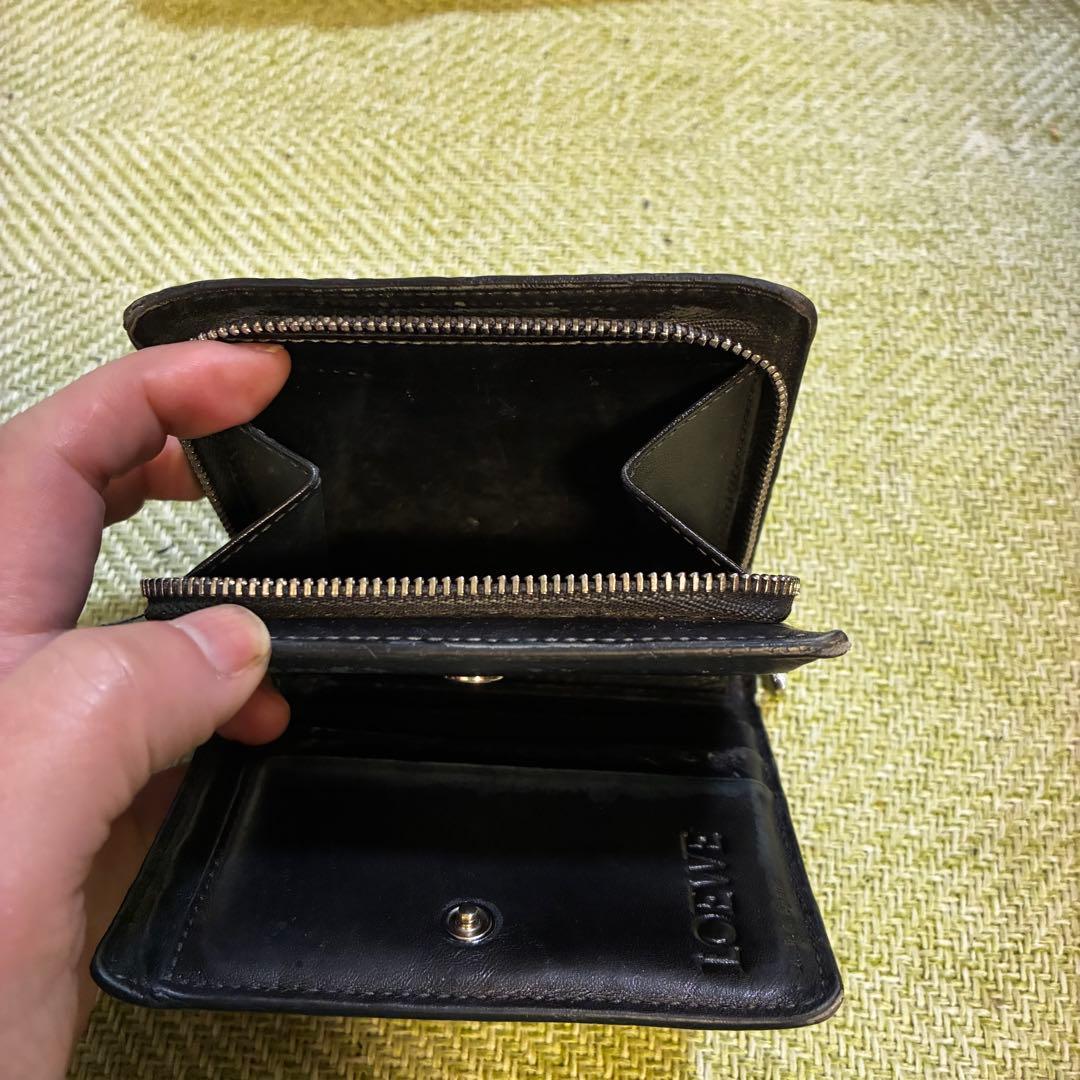 LOEWEレザー二つ折り財布使用感あり
