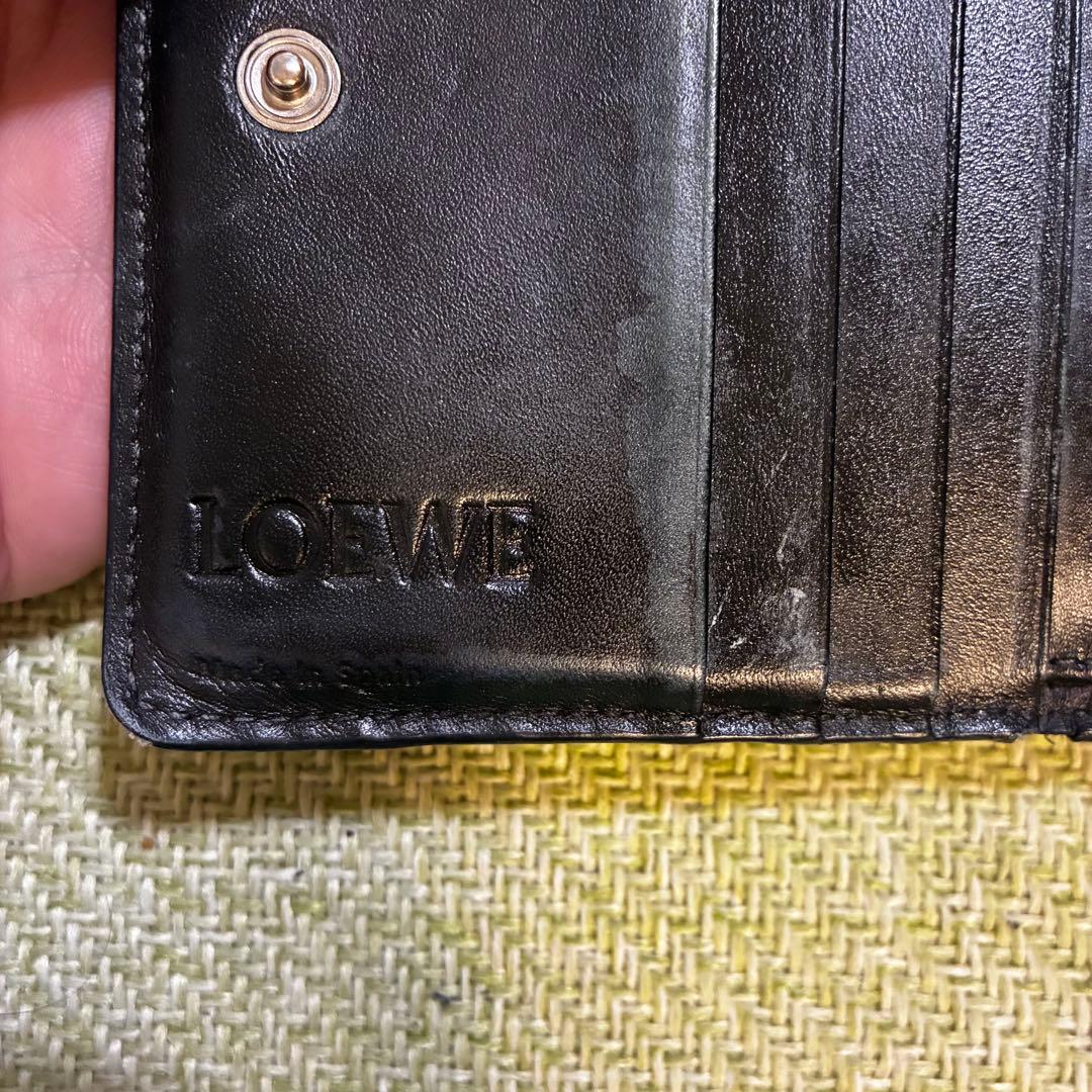 LOEWEレザー二つ折り財布使用感あり