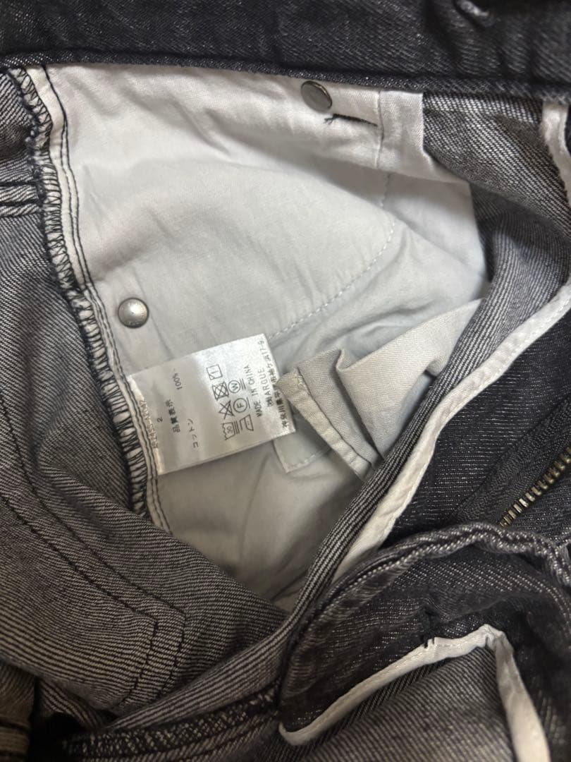 argue MELLOW STRAIGHT DENIMサイズ②Tシャツおまけ‼️