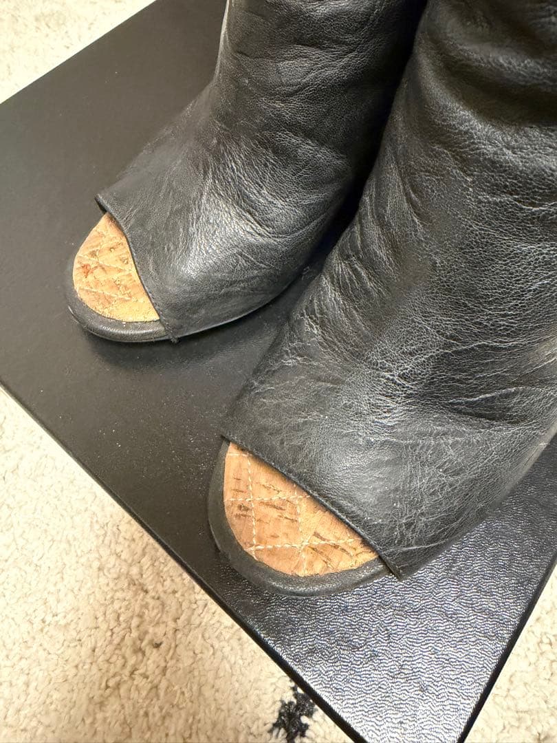 CHANEL ブラック オープントゥ ブーティ 35.5