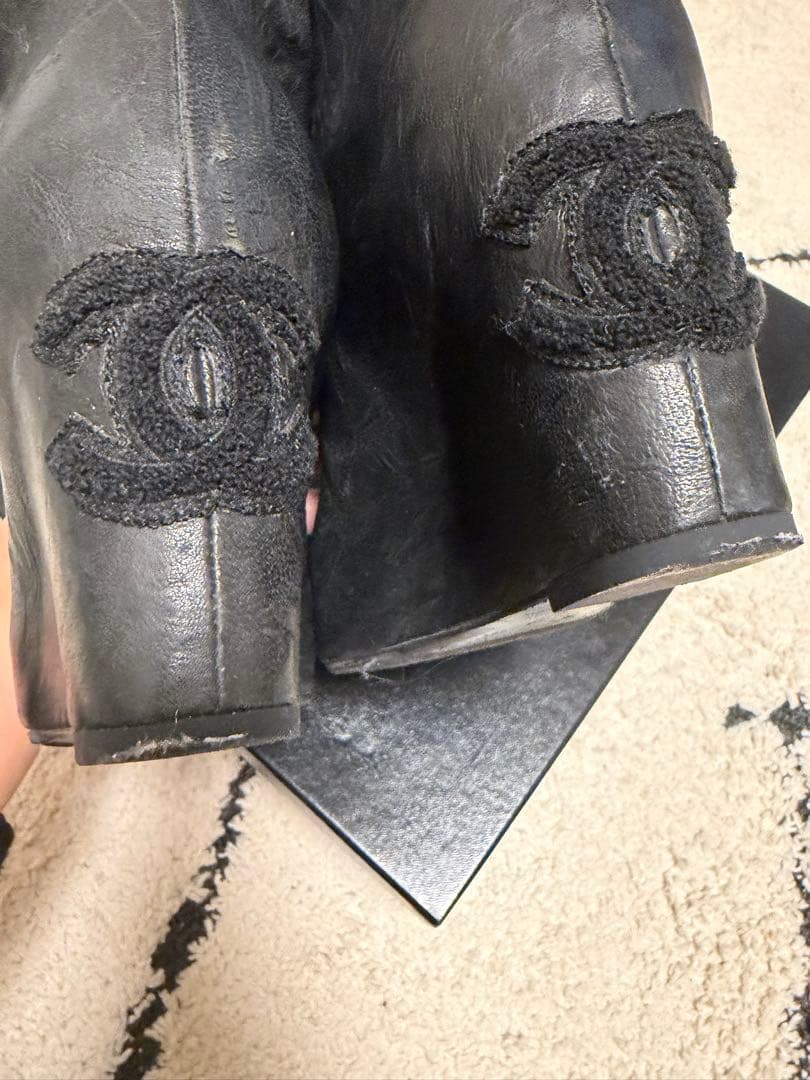 CHANEL ブラック オープントゥ ブーティ 35.5