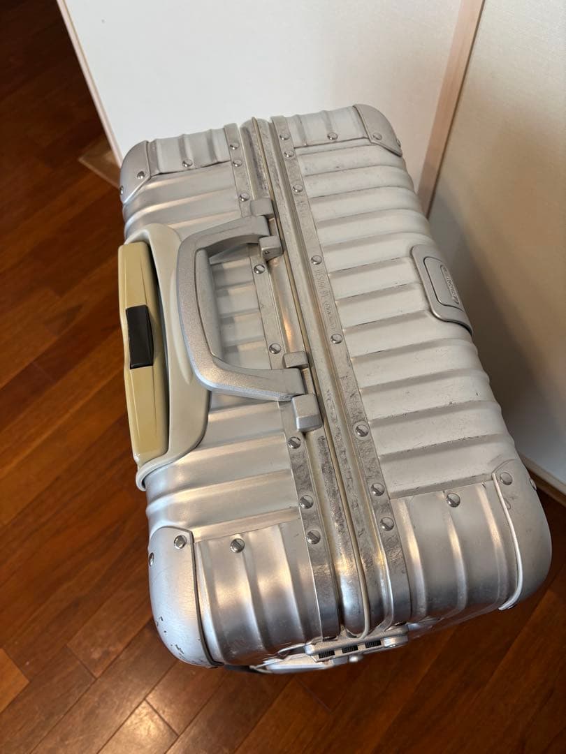 RIMOWA トパーズ TOPAS 4輪62L アルミ製　ハワイ正規店購入モデル