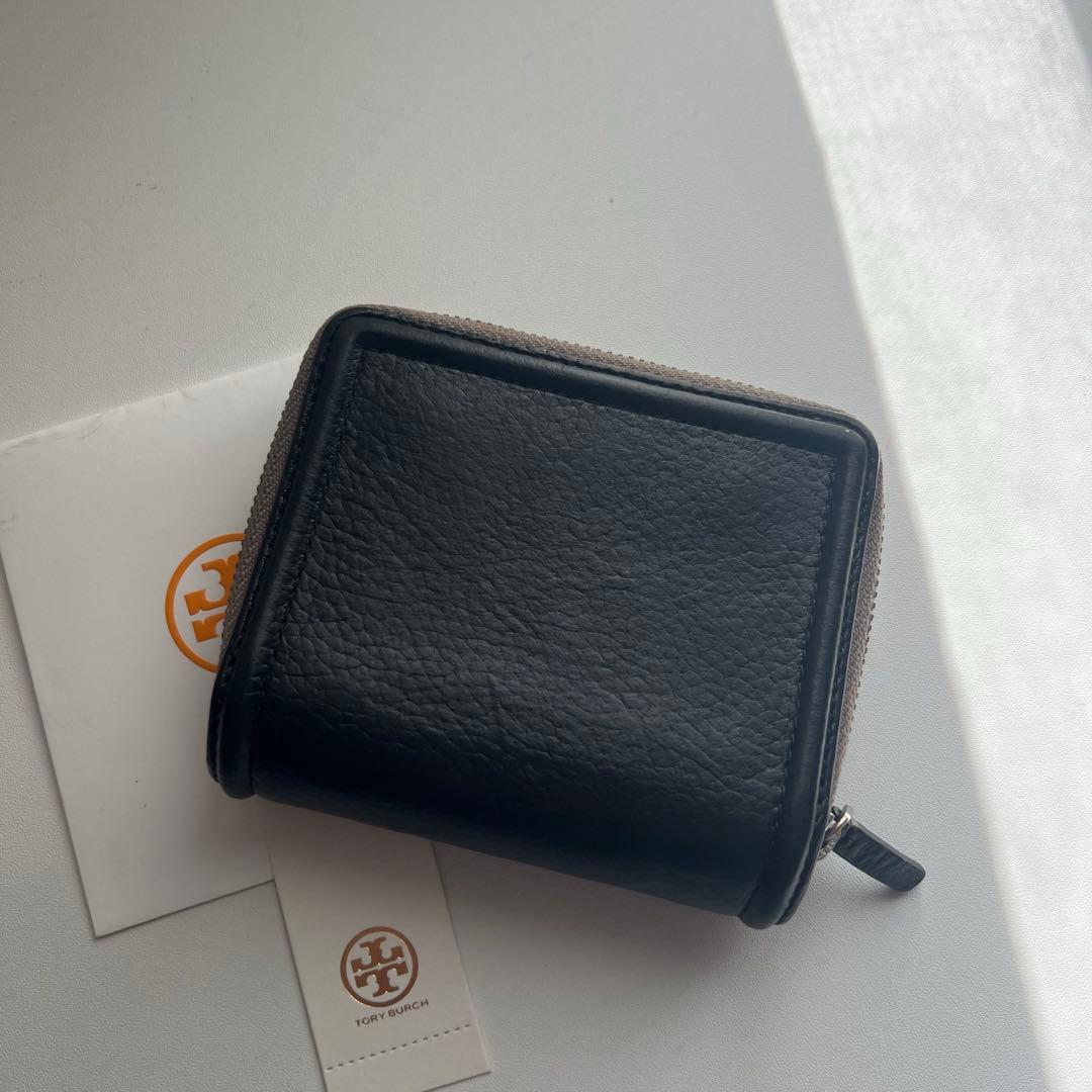176 極上美品 TORYBURCH トリーバーチ 2つ折り財布