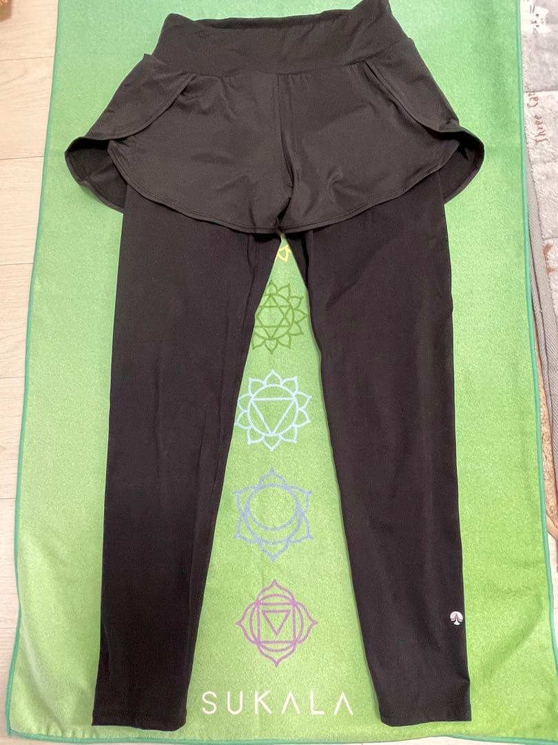SUKALA ショートパンツ付きレギンス ブラック　Lサイズ