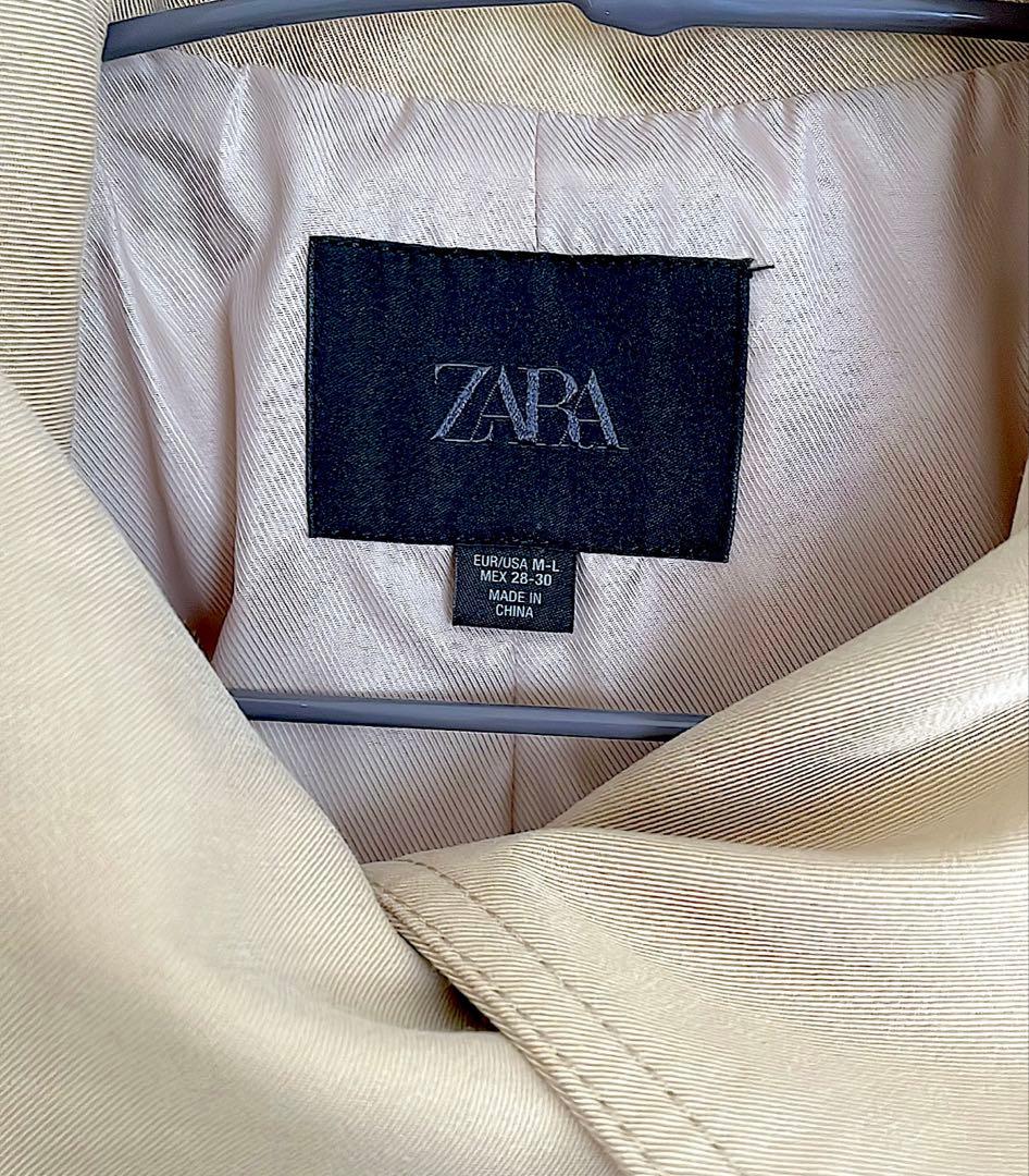ZARAベルト付きトレンチコート