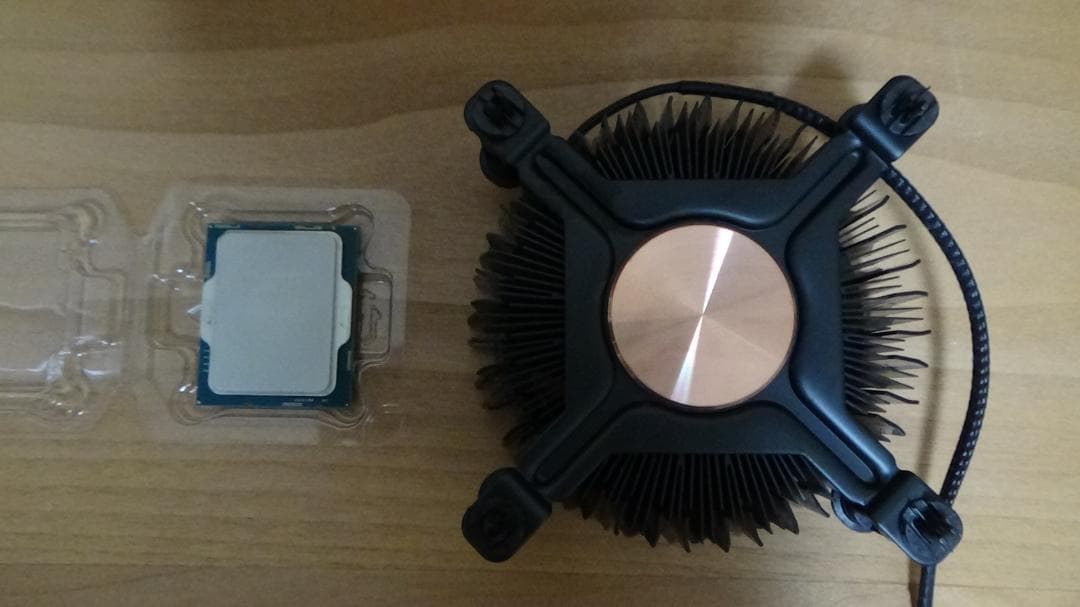 Intel Core i3-12100F CPU + 純正Cooler