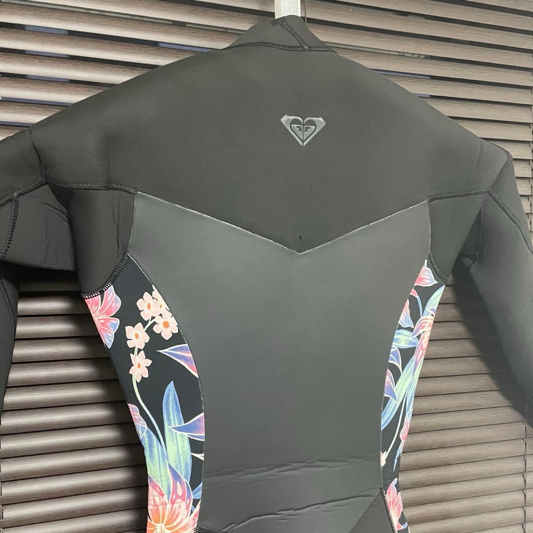 新品未使用 ROXY セミドライ チェストジップ 裏起毛 フルスーツ M