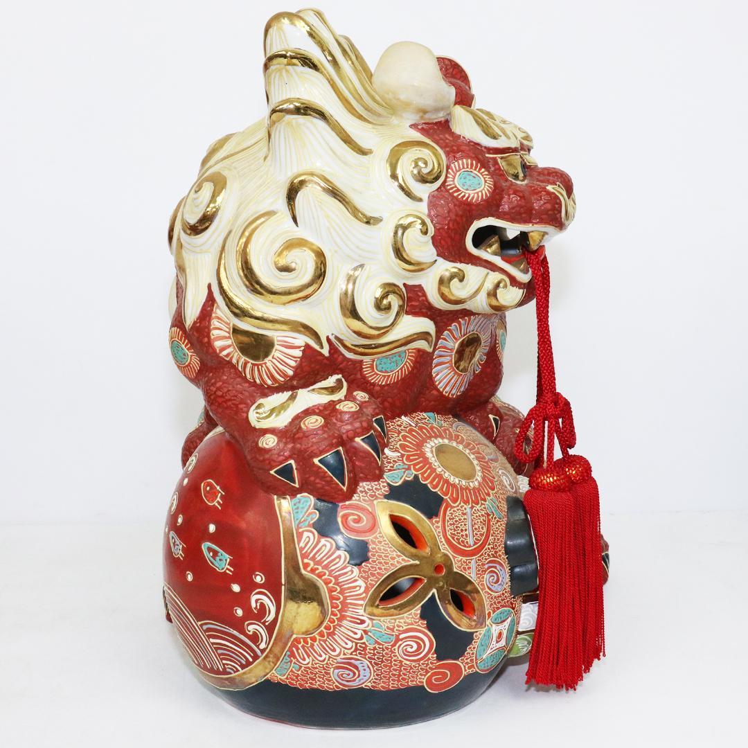 九谷焼 玉乗り獅子 置物 高さ約34cm