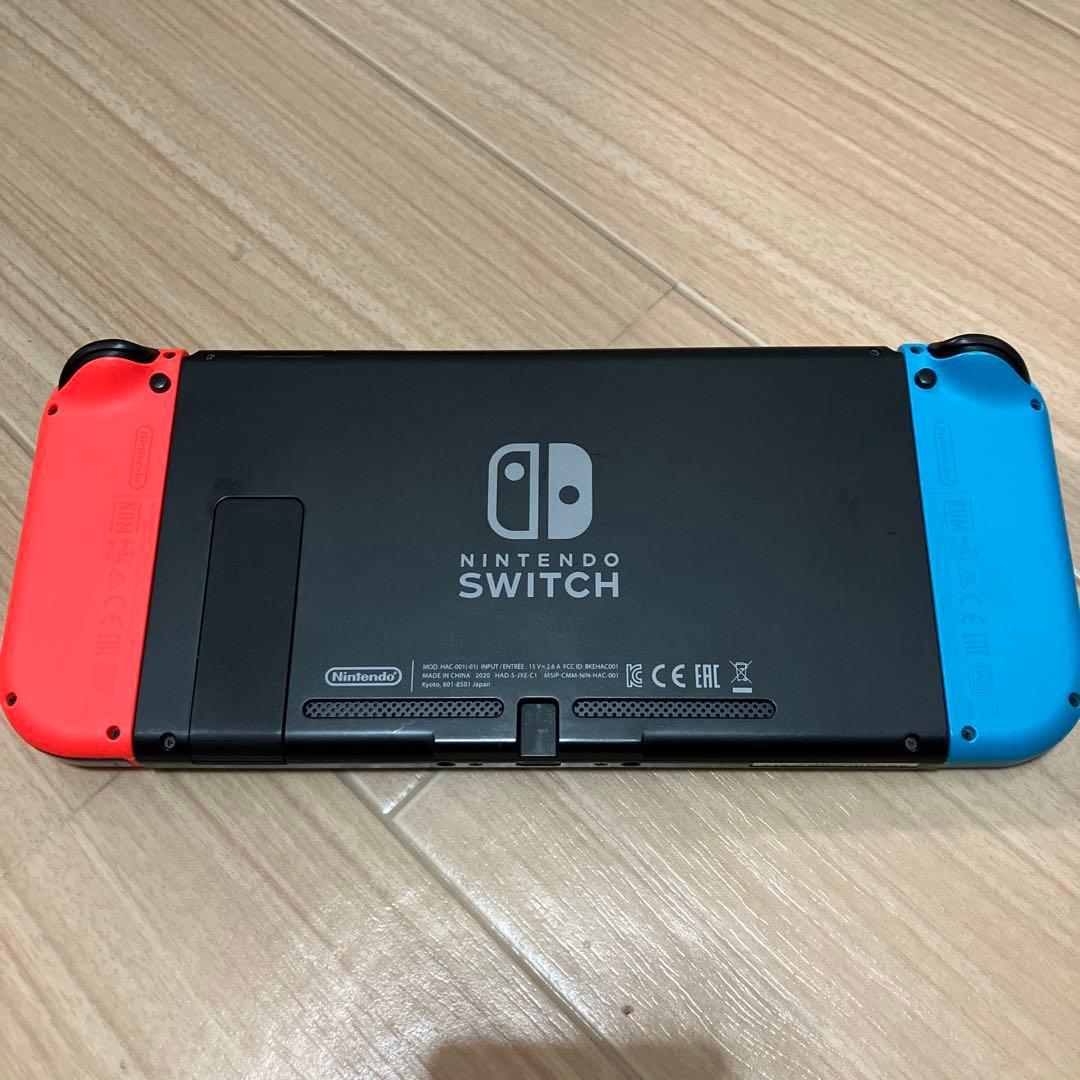 任天堂 Switch 本体