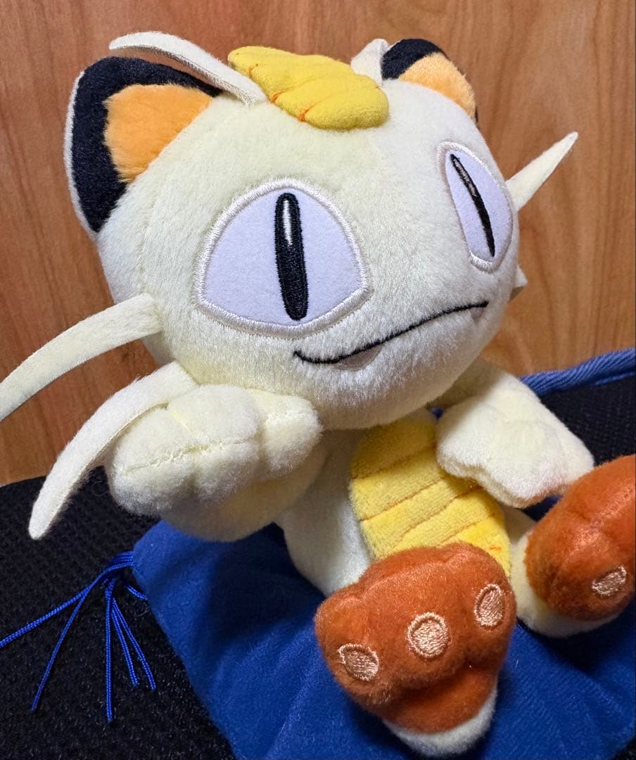 てまねきニャース　ぬいぐるみ　ポケモンセンター限定
