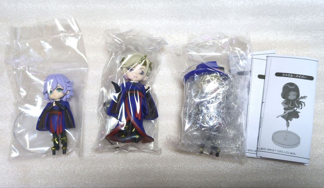ツイステ　デフォルメフィギュア　ヴィル　ルーク　エペル