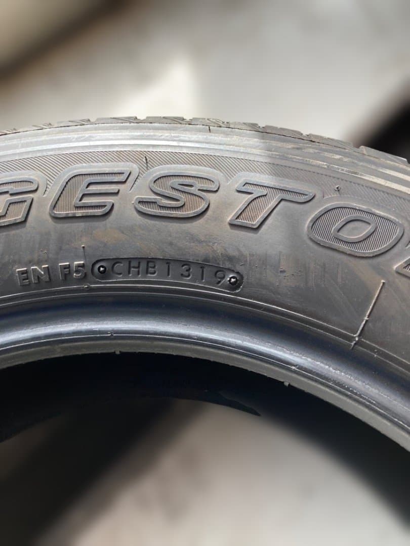 225/65r17インチサマータイヤ 4本セット