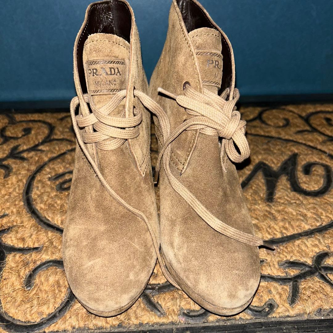 PRADA スエードショートブーツ 37.5 ベージュ ヒール10cm