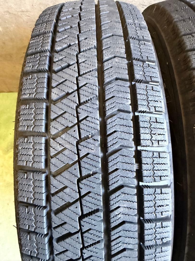 送料込 165/65R14 スタッドレス 20年製 BS VRX2