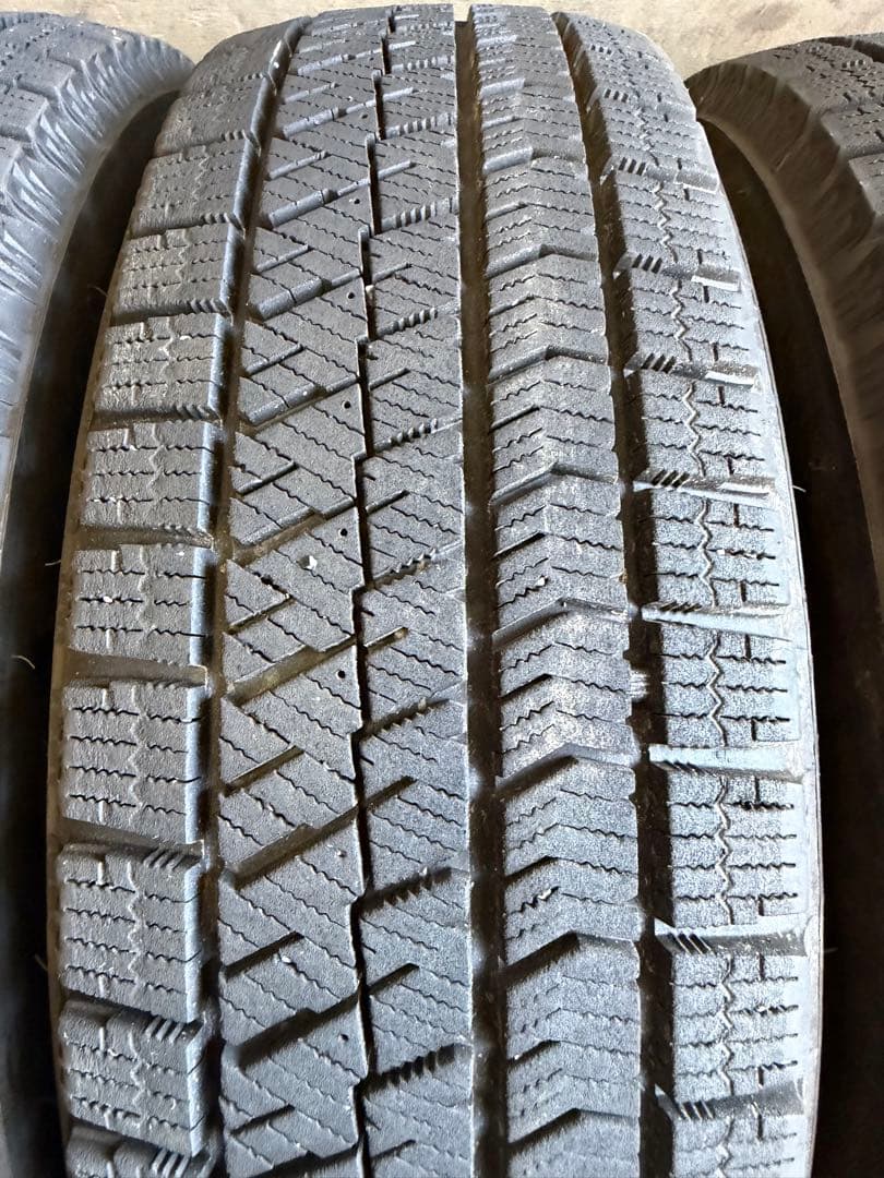 送料込 165/65R14 スタッドレス 20年製 BS VRX2