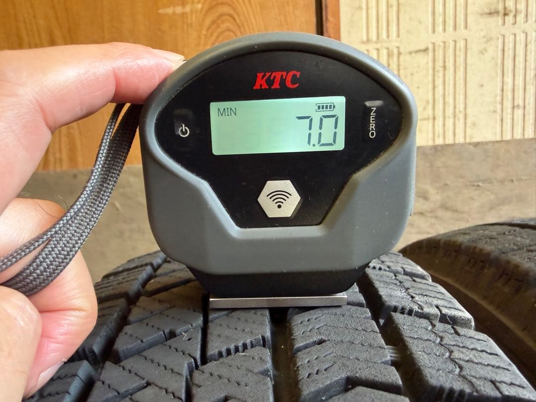 送料込 165/65R14 スタッドレス 20年製 BS VRX2