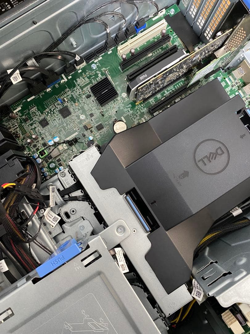 Dell Precision 5820 ワークステーション
