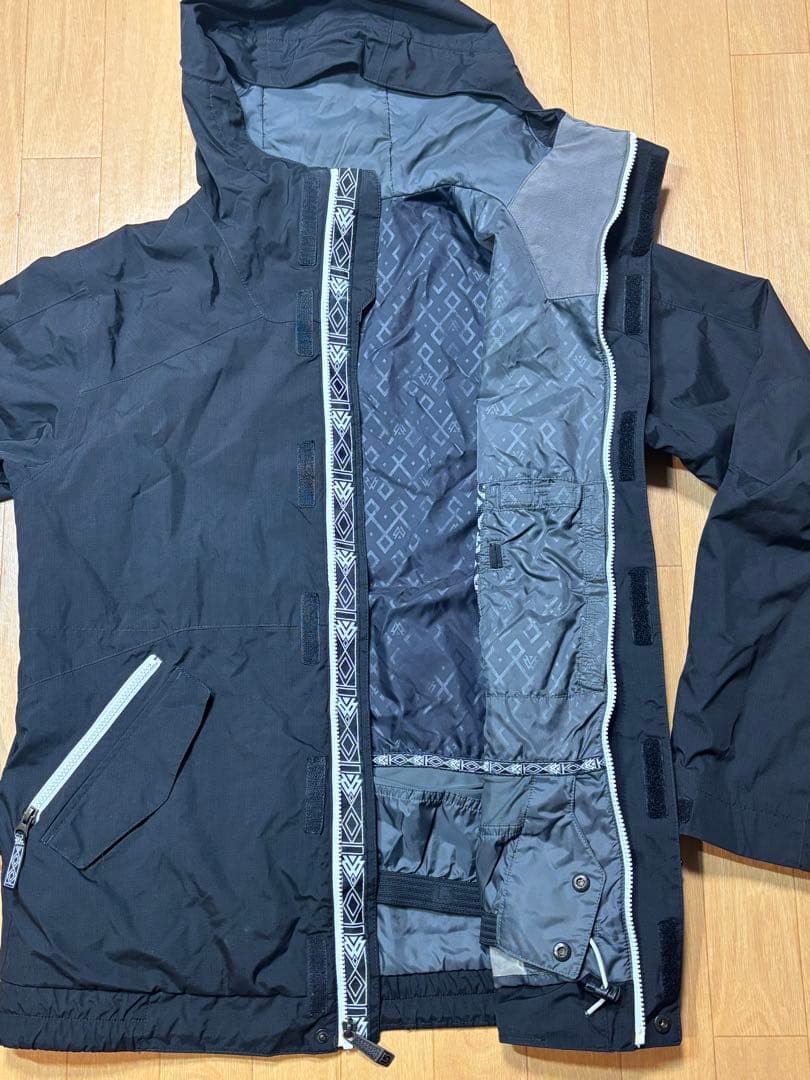 BURTON スノボウェア ジャケット 黒 スキー