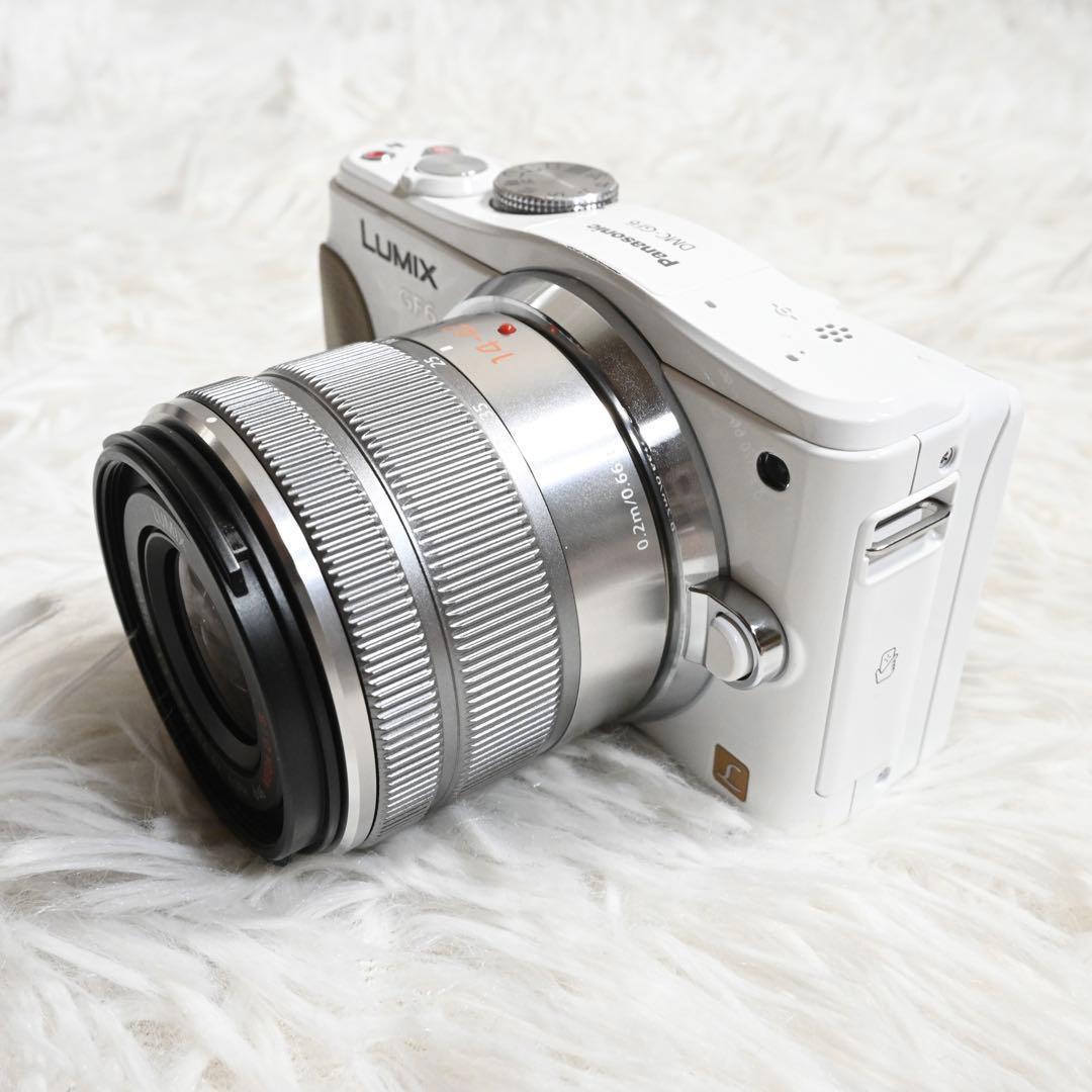 美品 Panasonic LUMIX DMC-GF6W カメラ ダブルズーム