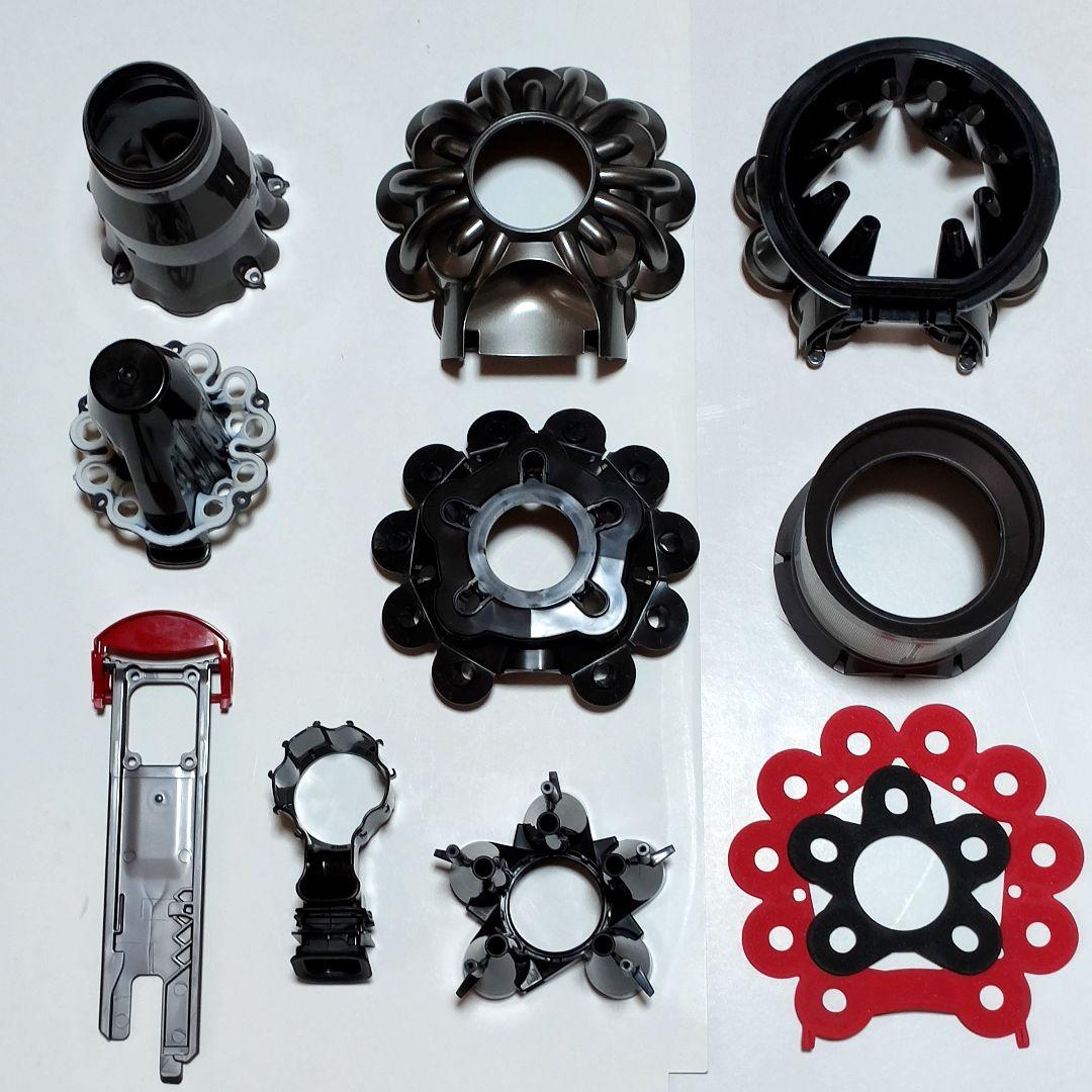 ダイソン V8 SV10掃除機＋マキタ18vアダプターセット分解清掃済み 動作品