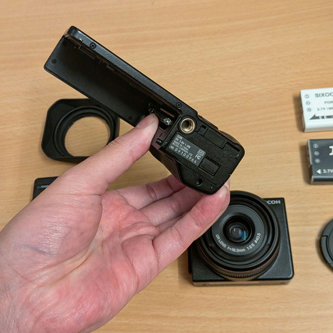 RICOH GXR ボディ + A12 28mm APS-Cレンズセット