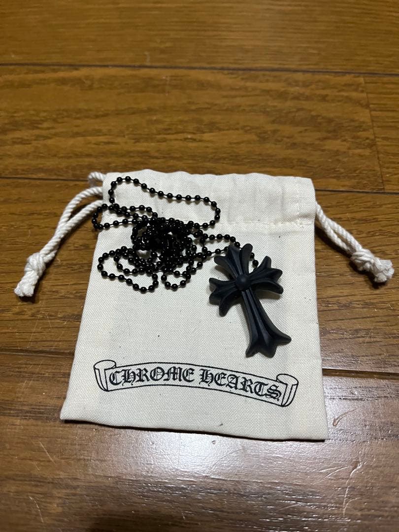 クロムハーツ シリコン ラバー クロス ネックレス 黒