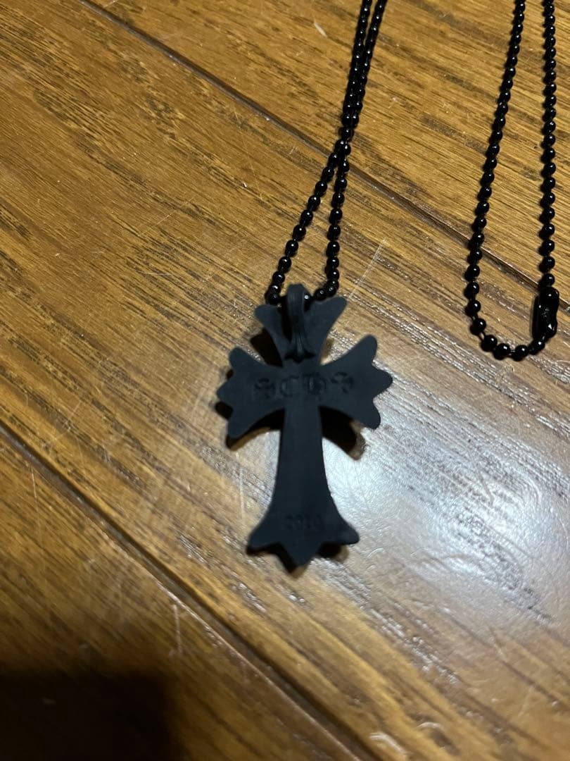 クロムハーツ シリコン ラバー クロス ネックレス 黒